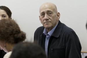 Cựu Thủ tướng Israel E.Olmert lại bị phạt tù vì tội tham nhũng