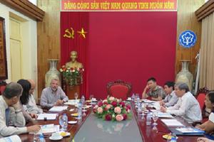 Trao đổi kinh nghiệm về xây dựng gói dịch vụ y tế cơ bản