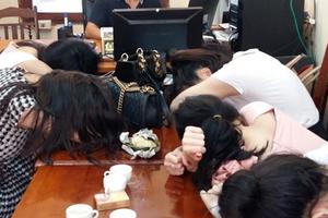 Người mẫu, người đẹp tham gia sex tour