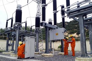 Tập trung mọi nguồn lực đảm bảo điện cho miền Nam