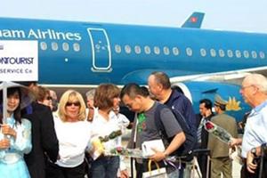 Vietnam Airlines nói gì về việc tăng giá vé?