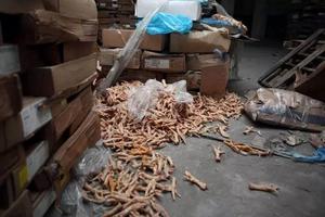 Trung Quốc thu giữ hơn 100.000 tấn thịt đông lạnh quá hạn 40 năm