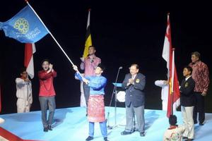 Bộ trưởng Malaysia nhận cờ đăng cai tổ chức SEA Games 2017