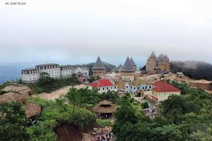 Tập trung khắc phục yếu kém, thúc đẩy phát triển du lịch 