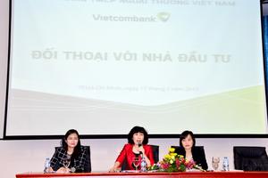 Vietcombank tổ chức thành công buổi đối thoại với nhà đầu tư