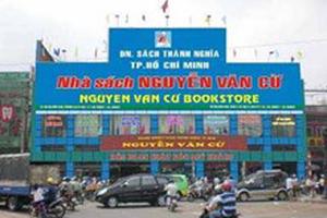 Bán sách xuất bản trái phép, nhà sách Nguyễn Văn Cừ bị phạt nặng