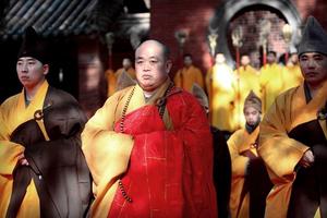 Thiếu Lâm Tự chao đảo vì tin đồn sư trụ trì có nhiều bạn gái