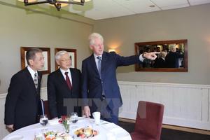 Tổng bí thư thăm nhà vợ chồng cựu tổng thống Bill Clinton