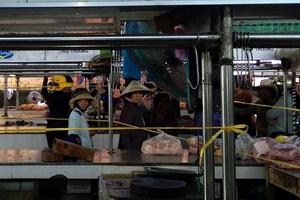 Bà bán thịt heo đâm chết nam thanh niên ở chợ