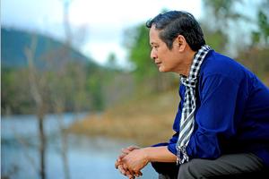 Người thân khóc nghẹn trong đám tang nhạc sĩ An Thuyên