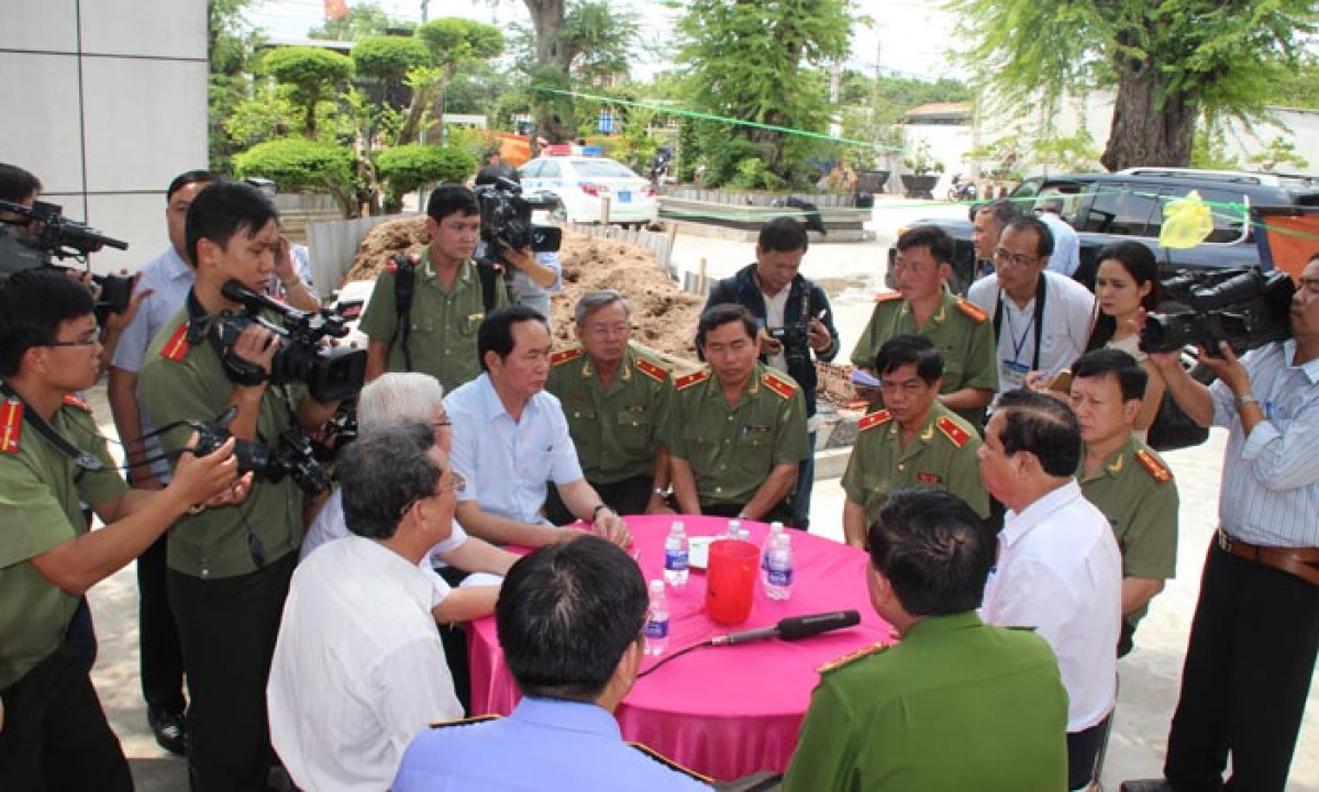 Khám Phá C54 - Bí Mật Của Công Nghệ Hiện Đại Trong Cuộc Sống