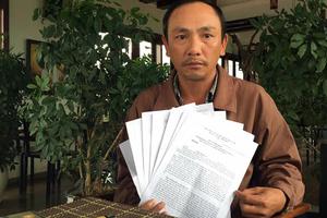 Phó Giám đốc ký giấy tờ giả, lừa tiền nhân viên?