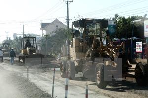 Bộ Giao thông Vận tải cảnh cáo nhiều nhà thầu thi công Quốc lộ 6