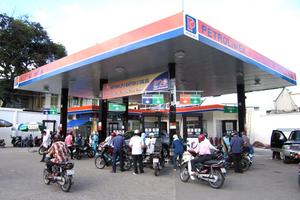 Thủ tướng chỉ thị tăng cường phân phối, sử dụng xăng sinh học