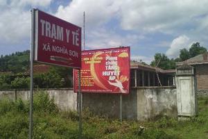 Trạm trưởng Trạm Y tế xã dùng dao chém hai nữ nhân viên rồi tự sát