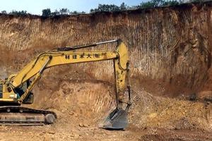 Có sự "chống lưng" của chính quyền để khai thác mangan trái phép?