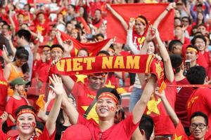 Các cổ động viên bóng đá Việt Nam tạo cơn sốt vé tại Đài Loan