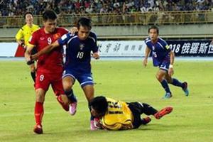 Chuyên nghiệp yếu hơn nghiệp dư