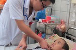 Bảo hiểm y tế thu mỗi học sinh hơn 400.000 đồng một năm