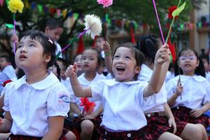 Lễ khai giảng năm học mới gọn nhẹ tại nhiều trường trên cả nước