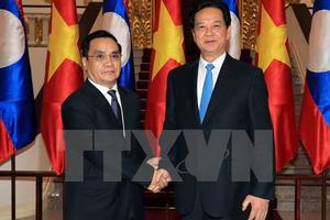 Thủ tướng Nguyễn Tấn Dũng hội đàm với Thủ tướng Lào