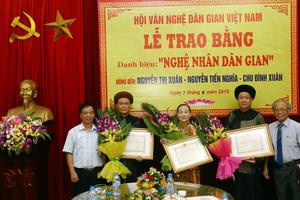 Công nhận nghệ nhân dân gian cho các Đồng đền, Thủ nhang