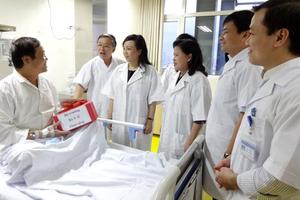 Bộ trưởng Y tế tính mua trực thăng vận chuyển tạng