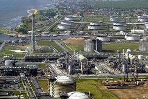 Nigeria mở rộng điều tra tham nhũng dầu khí