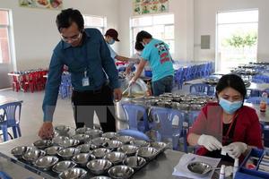 Hà Nội tăng cường kiểm tra vệ sinh thực phẩm bếp ăn trường học