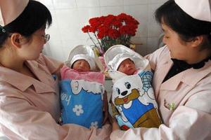 Bỏ chính sách một con, Trung Quốc lên tới 1,45 tỷ dân vào 2030