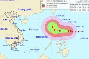Bão giật cấp 17 đang hướng vào Biển Đông