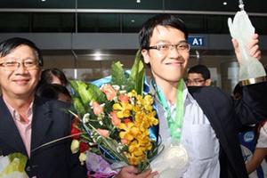 Thầy của Quang Liêm phủ nhận học trò gia nhập cờ vua Mỹ