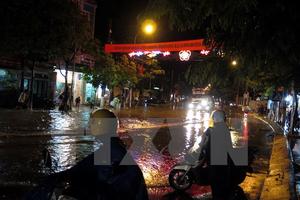 Không khí lạnh tăng cường gây mưa to và dông ở Bắc Bộ