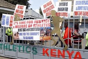 Kenya “đau đầu” với khủng hoảng tham nhũng