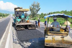 Quốc lộ 1 vừa xong đã hỏng