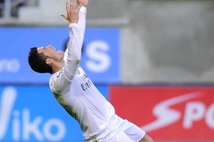Ronaldo gia nhập nhóm ba chân sút ghi nhiều bàn nhất lịch sử Liga