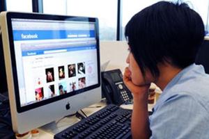 Vụ 'nói xấu' chủ tịch tỉnh trên Facebook: Kỷ luật không đúng luật?