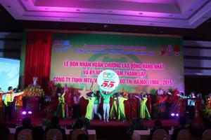 Công ty Môi trường đô thị Hà Nội đón nhận Huân chương Lao động hạng Nhất