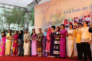 Phu nhân Chủ tịch nước dự liên hoan ẩm thực ASEAN gây quỹ từ thiện