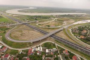 Ngày mai thông xe đường cao tốc hiện đại nhất Việt Nam 