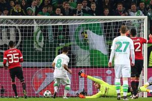Champions League: Nỗi nhục của thầy trò Van Gaal