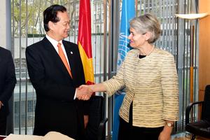 Thủ tướng Nguyễn Tấn Dũng thăm UNESCO
