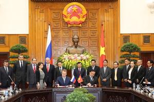 Việt-Nga thống nhất đẩy mạnh hợp tác kinh tế-thương mại