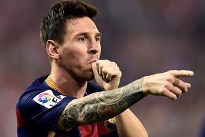 Lionel Messi sắp cán mốc 500 trận trong màu áo Barcelona