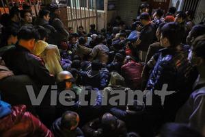 "Vỡ trận" tiêm vắcxin dịch vụ: Bộ Y tế rục rịch bàn "phương án hợp lý"