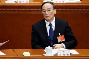 Cuộc chiến còn dài
