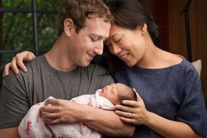 CEO Facebook hứa làm từ thiện 45 tỷ USD