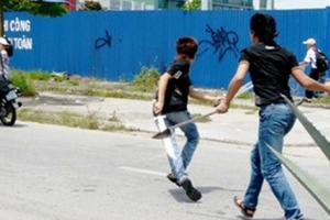 Côn đồ hỗn chiến, truy sát kinh hoàng trên phố