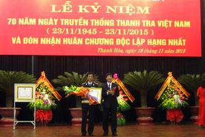 Thủ lĩnh ngành Thanh tra nhận Huân chương Lao động hạng Ba