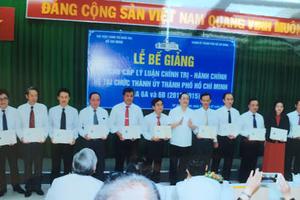  Trao bằng cao cấp Chính trị - Hành chính cho 199 học viên